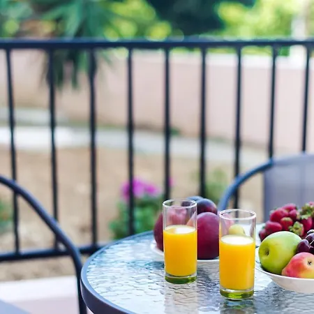 Mastabas Rethymno (Crete)