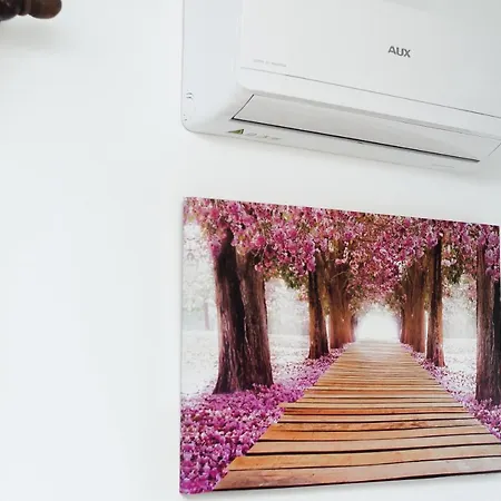 Mastabas Apartment *