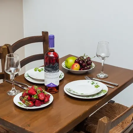 Mastabas アパート *